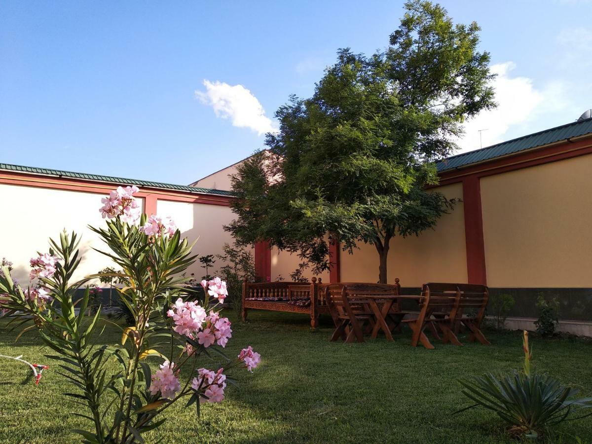Chinor Garden Hotel - Free Airport Pick-Up And Drop-Off Tașkent Exterior foto